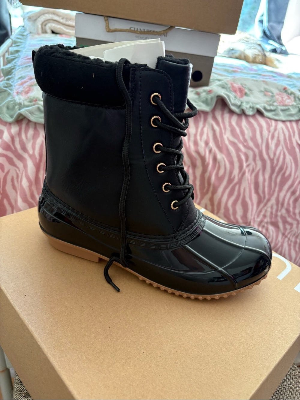 Black Women's Lace-Up Duck Boots - Insulated Winter Rain Boots